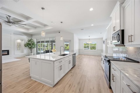 House in Port Charlotte, Florida 3 bedrooms, 204.11 sq.m. № 2102692 - photo 23