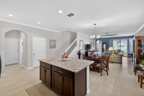 House in Winter Garden, Florida 3 bedrooms, 188.31 sq.m. № 2138813 - photo 6