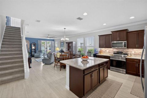 House in Winter Garden, Florida 3 bedrooms, 188.31 sq.m. № 2138813 - photo 4
