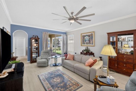 House in Winter Garden, Florida 3 bedrooms, 188.31 sq.m. № 2138813 - photo 9
