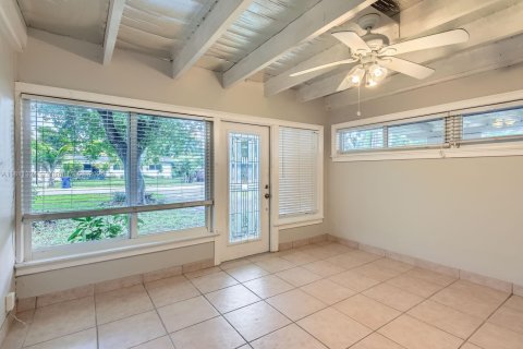 Casa en venta en Fort Lauderdale, Florida, 3 dormitorios, 144.28 m2 № 1756724 - foto 10