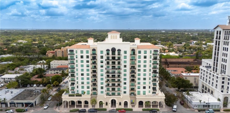 Condominio en Coral Gables, Florida, 1 dormitorio № 1933232