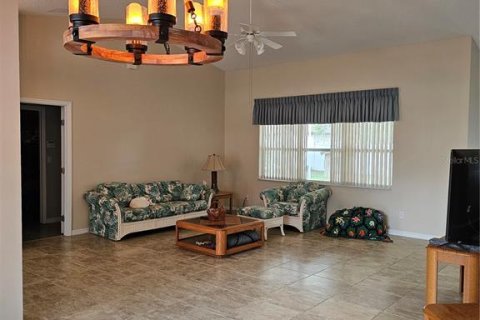 Casa en venta en Ocala, Florida, 3 dormitorios, 171.87 m2 № 2157660 - foto 7