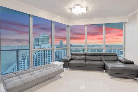 Copropriété à vendre à Hollywood, Floride: 3 chambres, 196.49 m2 № 2194380 - photo 4