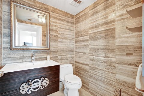 Copropriété à vendre à Hollywood, Floride: 3 chambres, 196.49 m2 № 2194380 - photo 16