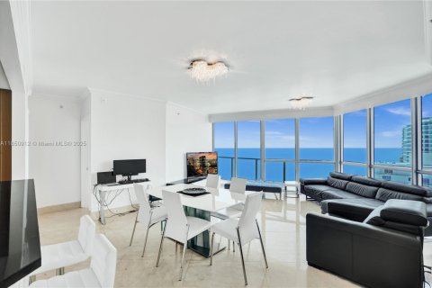 Copropriété à vendre à Hollywood, Floride: 3 chambres, 196.49 m2 № 2194380 - photo 5
