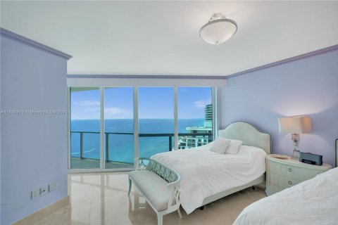 Copropriété à vendre à Hollywood, Floride: 3 chambres, 196.49 m2 № 2194380 - photo 22