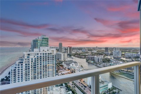 Copropriété à vendre à Hollywood, Floride: 3 chambres, 196.49 m2 № 2194380 - photo 30