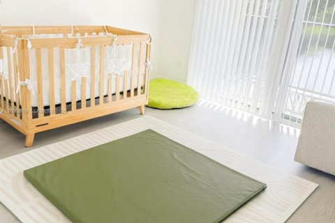 Townhouse in North Lauderdale, Florida 3 bedrooms, 163.04 sq.m. № 2069346 - photo 13