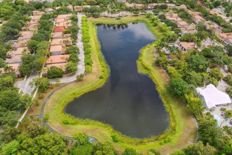 Townhouse in Delray Beach, Florida 3 bedrooms, 122.26 sq.m. № 1221243 - photo 1
