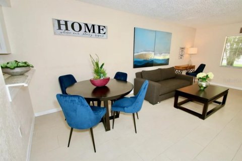 Touwnhouse à louer à Daytona Beach, Floride: 2 chambres, 88.26 m2 № 2355953 - photo 3