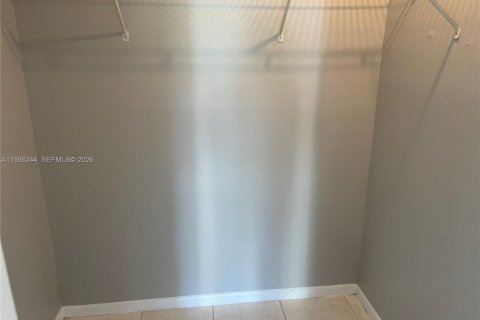 Купить кондоминиум в Тамарак, Флорида 3 спальни, 114.27м2, № 1994412 - фото 25