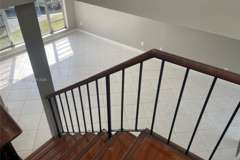 Купить кондоминиум в Тамарак, Флорида 3 спальни, 114.27м2, № 1994412 - фото 18