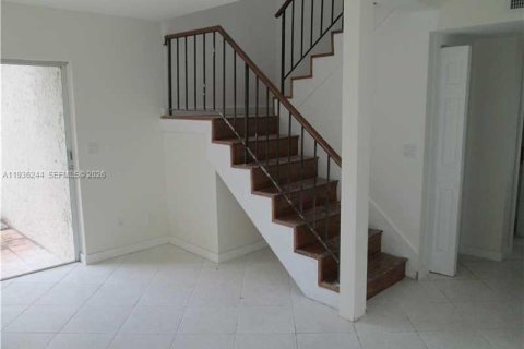 Купить кондоминиум в Тамарак, Флорида 3 спальни, 114.27м2, № 1994412 - фото 14