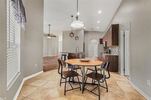 Casa en venta en San Antonio, Florida, 4 dormitorios, 243.68 m2 № 2377559 - foto 8