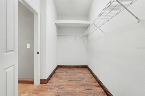 Casa en venta en San Antonio, Florida, 4 dormitorios, 243.68 m2 № 2377559 - foto 16
