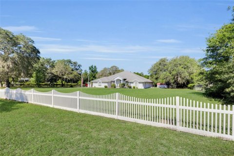 Villa ou maison à vendre à Dunnellon, Floride: 4 chambres, 278.61 m2 № 2156002 - photo 10