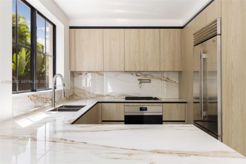 Adosado en alquiler en Pinecrest, Florida, 4 dormitorios, 265.51 m2 № 2066574 - foto 9