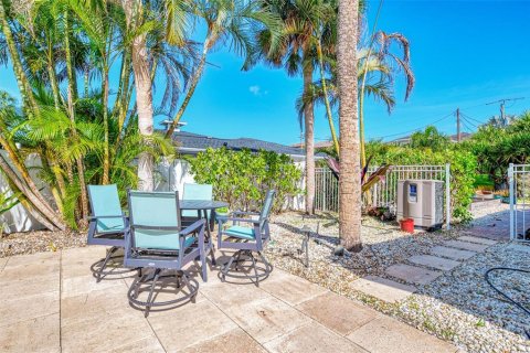 Villa ou maison à louer à Sarasota, Floride: 3 chambres, 188.59 m2 № 2124985 - photo 19