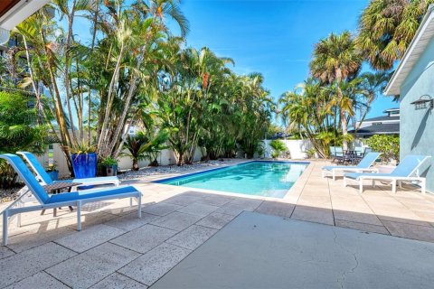 Villa ou maison à louer à Sarasota, Floride: 3 chambres, 188.59 m2 № 2124985 - photo 4