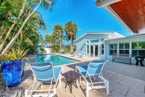 Villa ou maison à louer à Sarasota, Floride: 3 chambres, 188.59 m2 № 2124985 - photo 17