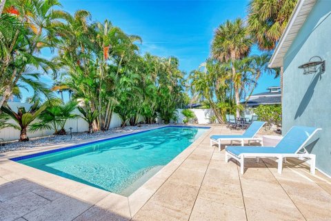 Villa ou maison à louer à Sarasota, Floride: 3 chambres, 188.59 m2 № 2124985 - photo 18