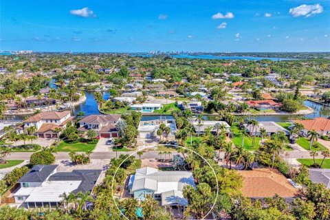 Villa ou maison à louer à Sarasota, Floride: 3 chambres, 188.59 m2 № 2124985 - photo 28