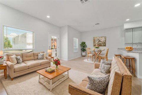 Townhouse in Sanford, Florida 3 bedrooms, 146.32 sq.m. № 1751058 - photo 2
