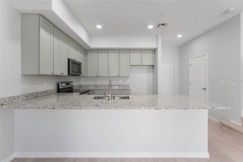 Townhouse in Sanford, Florida 3 bedrooms, 146.32 sq.m. № 1751058 - photo 13