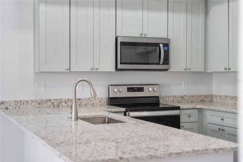 Townhouse in Sanford, Florida 3 bedrooms, 146.32 sq.m. № 1751058 - photo 14