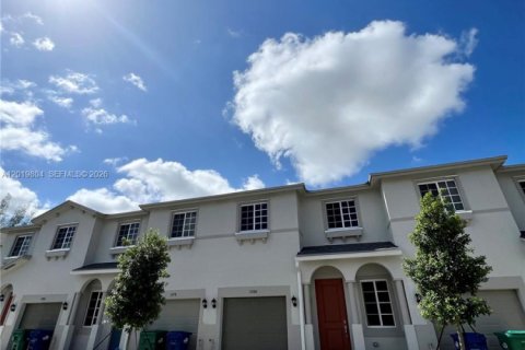 Touwnhouse à Miami Gardens, Floride 4 chambres, 148.83 m2 № 2153719