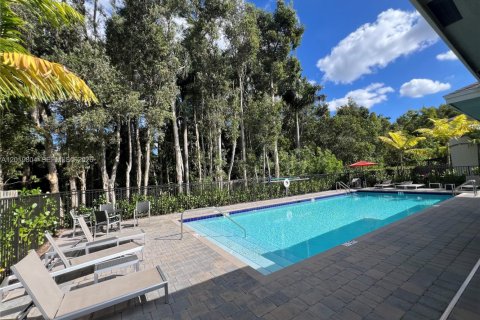 Touwnhouse à vendre à Miami Gardens, Floride: 4 chambres, 148.83 m2 № 2153719 - photo 30