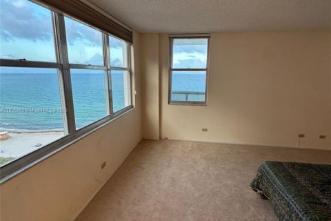 Copropriété à vendre à Miami Beach, Floride: 2 chambres, 149.11 m2 № 1794267 - photo 11