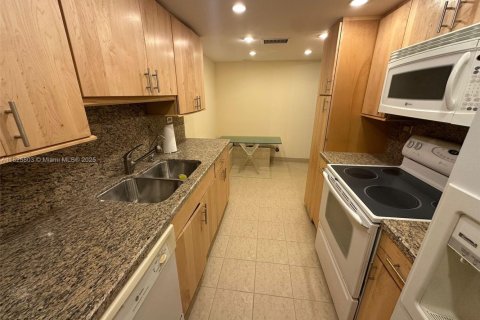 Copropriété à vendre à Miami Beach, Floride: 2 chambres, 149.11 m2 № 1794267 - photo 7