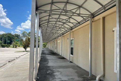Immobilier commercial à vendre à Thonotosassa, Floride: 3154.03 m2 № 2133430 - photo 8