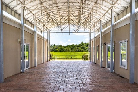 Immobilier commercial à vendre à Thonotosassa, Floride: 3154.03 m2 № 2133430 - photo 11