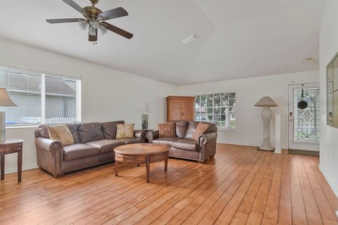 Villa ou maison à vendre à Valrico, Floride: 4 chambres, 189.15 m2 № 2388947 - photo 2