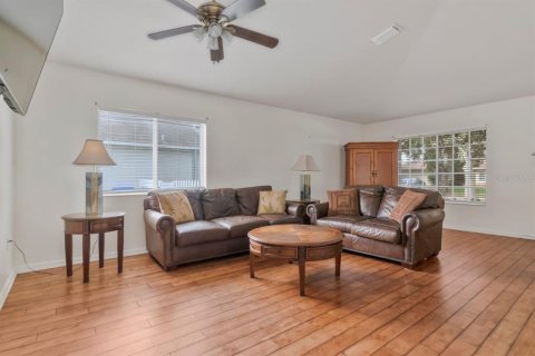 Villa ou maison à vendre à Valrico, Floride: 4 chambres, 189.15 m2 № 2388947 - photo 5