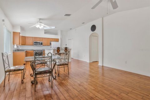 Villa ou maison à vendre à Valrico, Floride: 4 chambres, 189.15 m2 № 2388947 - photo 13