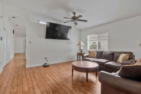 Villa ou maison à vendre à Valrico, Floride: 4 chambres, 189.15 m2 № 2388947 - photo 7