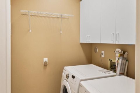 Купить виллу или дом в Корал-Спрингс, Флорида 11 комнат, 157.38м2, № 2086046 - фото 4