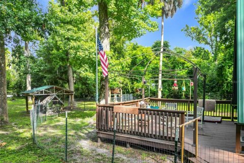 Villa ou maison à vendre à Fanning Springs, Floride: 2 chambres, 136.75 m2 № 1775388 - photo 3