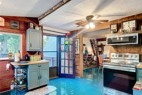 Villa ou maison à vendre à Fanning Springs, Floride: 2 chambres, 136.75 m2 № 1775388 - photo 17