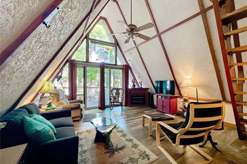 Villa ou maison à vendre à Fanning Springs, Floride: 2 chambres, 136.75 m2 № 1775388 - photo 12
