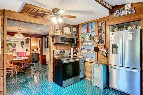 Villa ou maison à vendre à Fanning Springs, Floride: 2 chambres, 136.75 m2 № 1775388 - photo 15