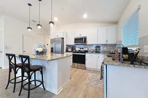 House in Davenport, Florida 4 bedrooms, 158.58 sq.m. № 1528510 - photo 8
