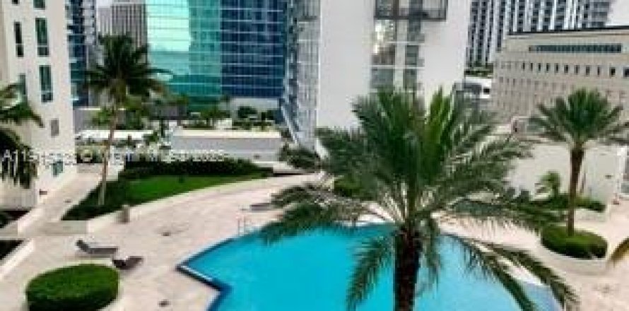 Condo à Miami, Floride, 1 chambre  № 1970581