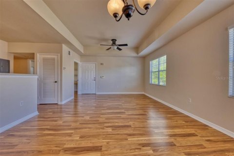 Copropriété à louer à Sarasota, Floride: 2 chambres, 98.29 m2 № 2396810 - photo 4