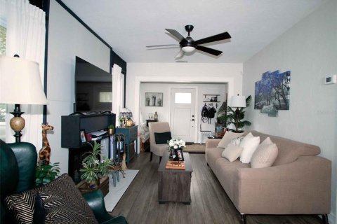 Villa ou maison à vendre à Orlando, Floride: 2 chambres, 87.79 m2 № 1720897 - photo 6
