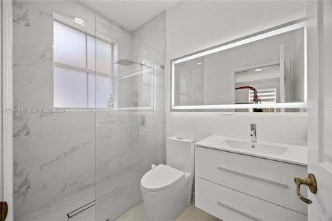 Купить виллу или дом в Майами, Флорида 5 спален, 255.2м2, № 2178958 - фото 24